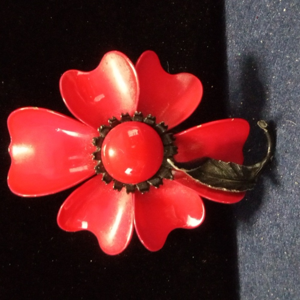 Elegant Vintage Red Floral Brooch